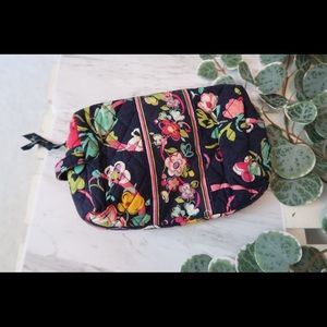 vera bradley cosmetic case